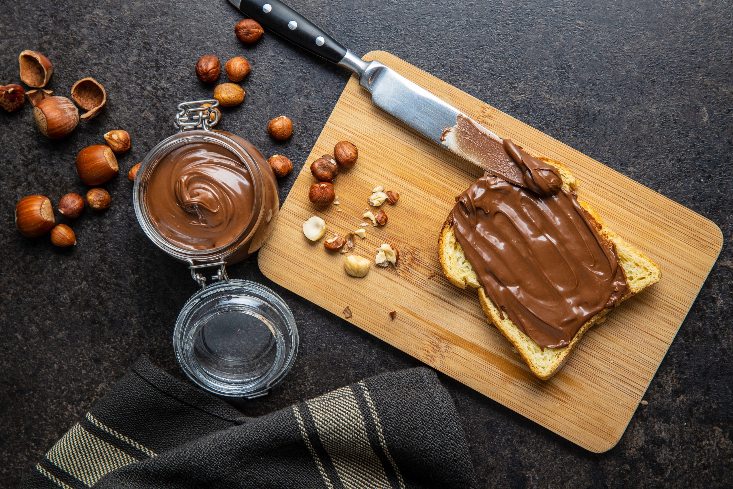 Crema da spalmare al cioccolato fatta in casa