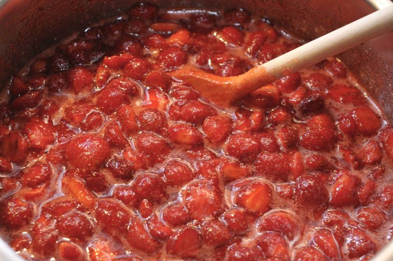 Erdbeeren aufkochen